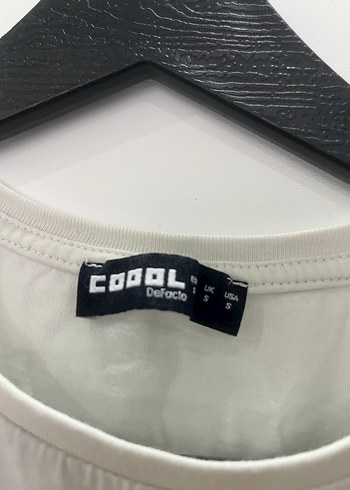 Defacto Kadın Beyaz Kolsuz Keten Tişört - Görsel 2