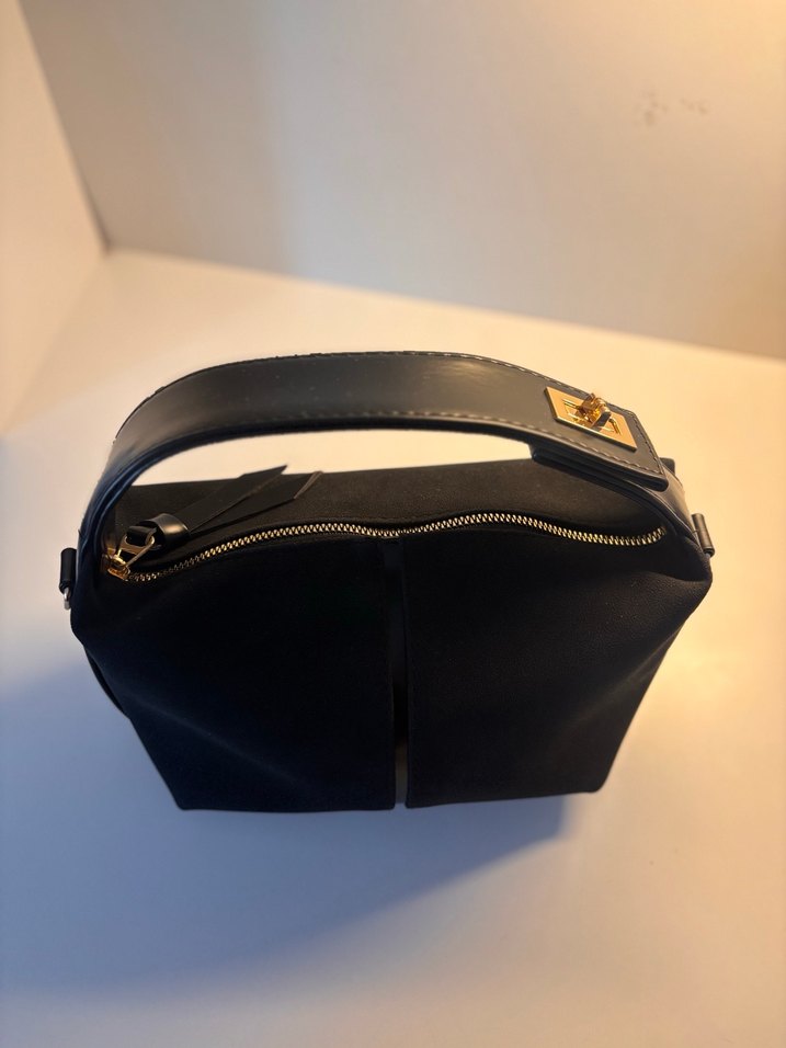 Siyah Deri Tokalı Minimalist Kadın Çanta - Görsel 2