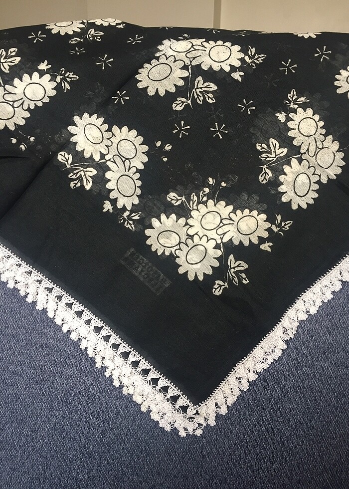 Oyalı yazma çember tülbent - Görsel 3