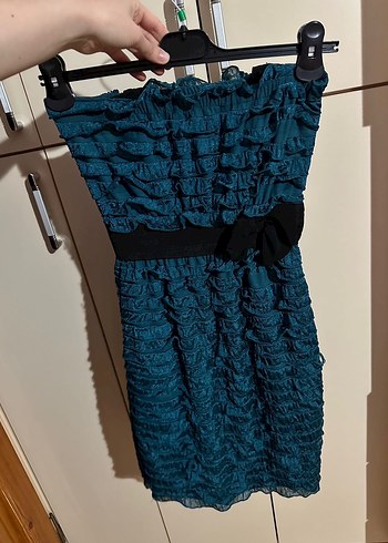 Mavi fırfırlı elbise - Görsel 3