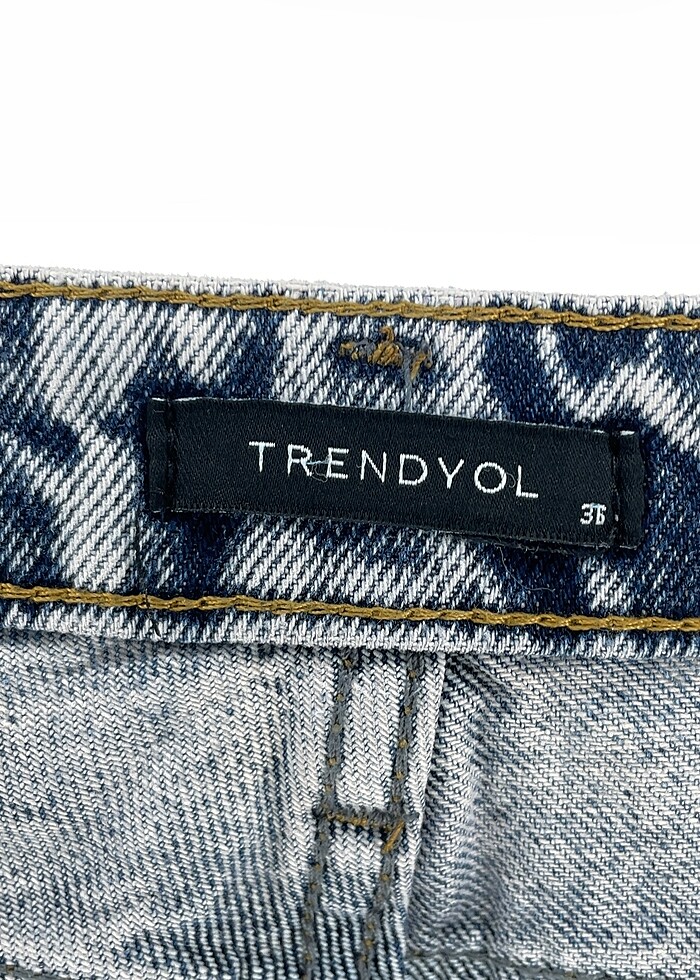 Trendyol & Milla Jean / Kot Şort %70 İndirimli. - Görsel 4