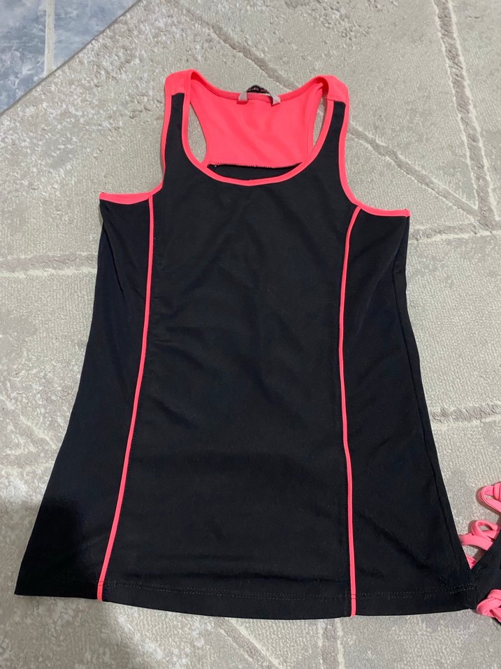 Pembe Detaylı Siyah Spor Takım - Görsel 4