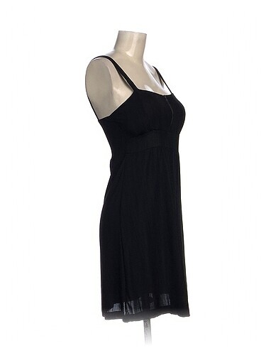 Diğer PreLoved Kısa Elbise %70 İndirimli.