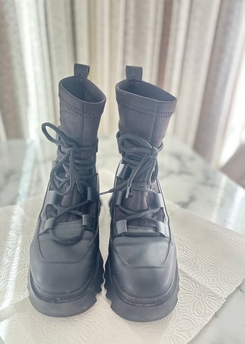 Siyah Platform Topuklu Gotik Kadın Bot - Görsel 9