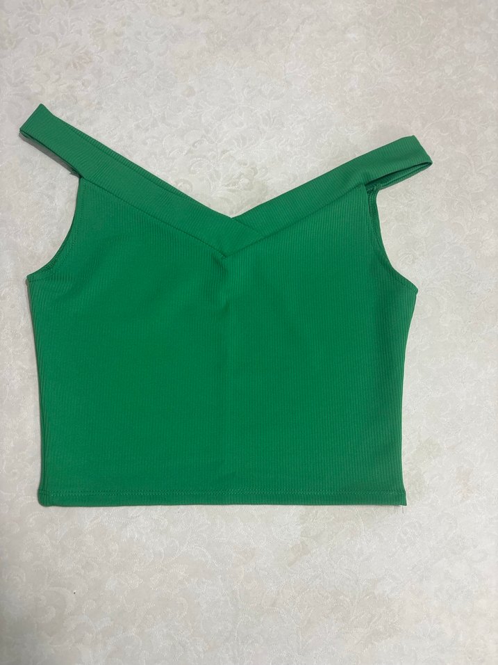 Yeşil V Yaka Mini crop - Görsel 3