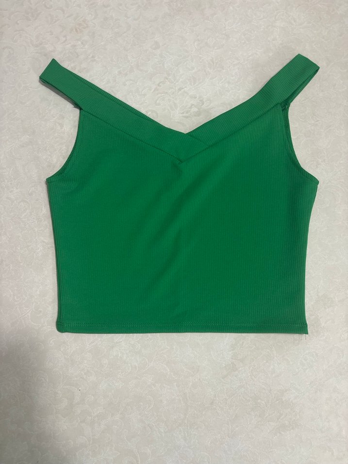 Yeşil V Yaka Mini crop - Görsel 2