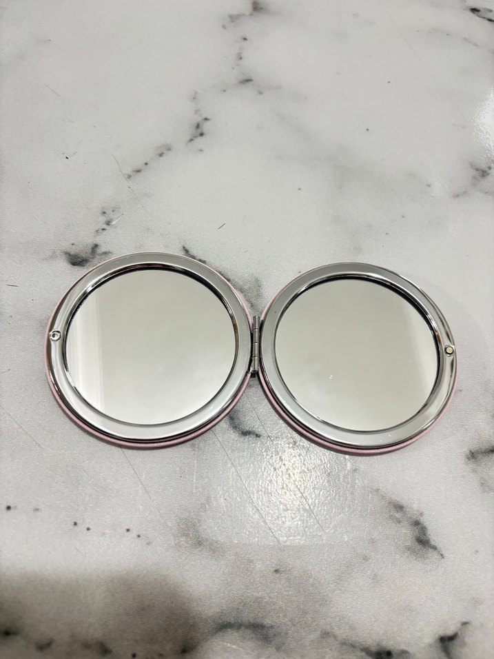 Pembe Parlak Makyaj Aynası - Görsel 2