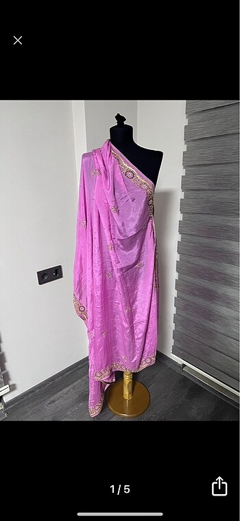 Hint pembe sati