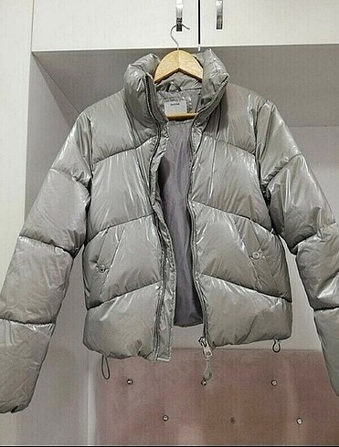 Bershka mont