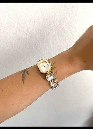 Beden Swarovski Sekizgen Taşlı Saat