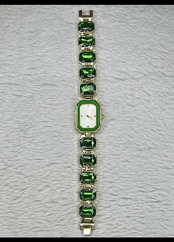 Swarovski Sekizgen Taşlı Saat 