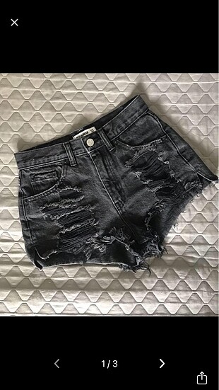pull and bear siyah yırtık şort
