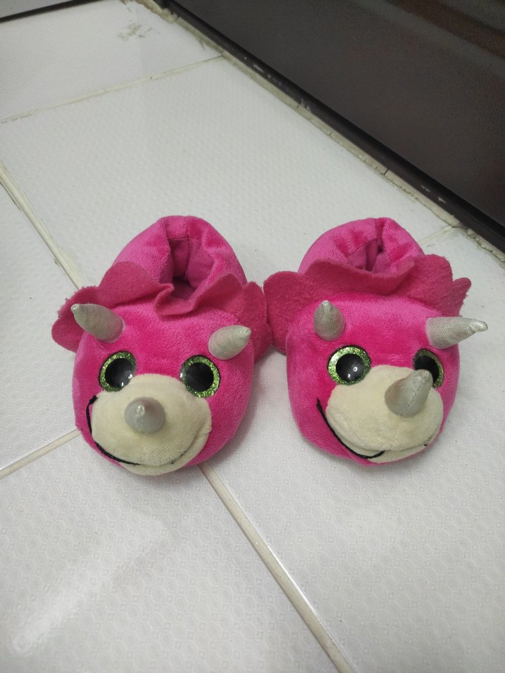 Kız Çocukları için Pembe Sıcak Peluş Terlik - Görsel 3