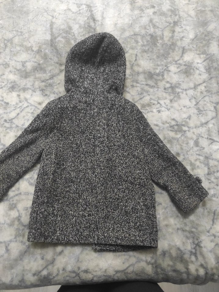 Erkek Çocuk Gri Kürklü Kapüşonlu Kaban - Görsel 3