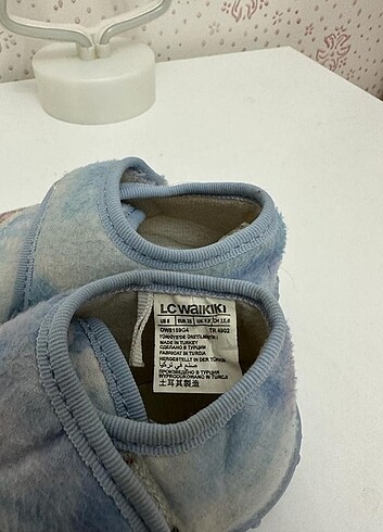 LC Waikiki LCW Elsa ev ayakkabısı