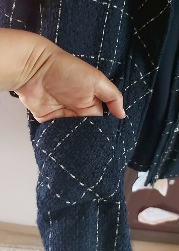 Düğmeli Siyah Ekose Kız Çocuk Midi Ceket - Görsel 8