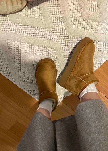 Ugg Ugg bot