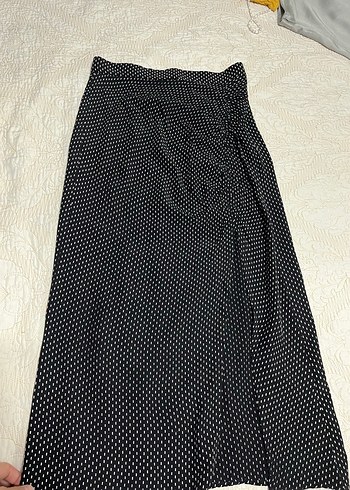 Puantiye Desenli Piliseli Midi Etek - Görsel 4
