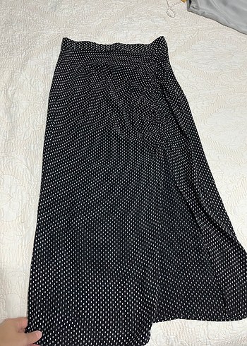 Puantiye Desenli Piliseli Midi Etek - Görsel 3