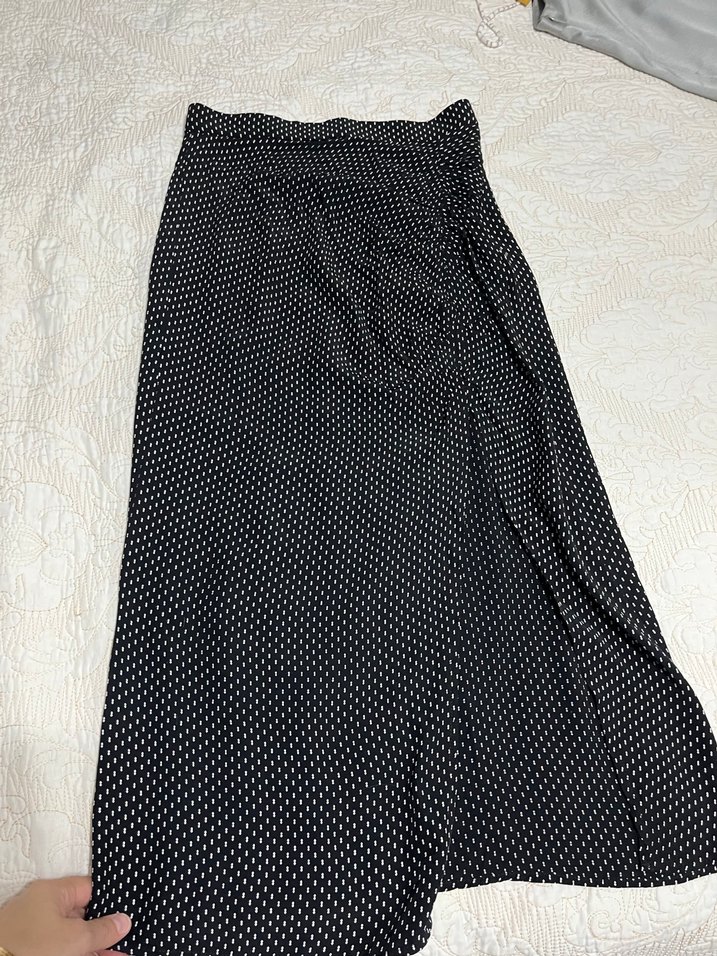 Puantiye Desenli Piliseli Midi Etek - Görsel 3