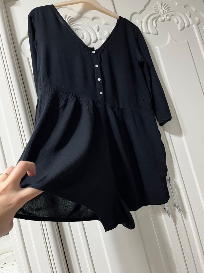 Mango marka  Düğmeli V Yaka tulum elbise - Görsel 3