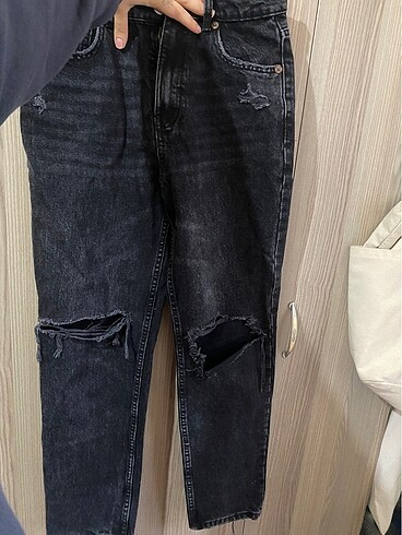 Zara yırtık kot pantolon