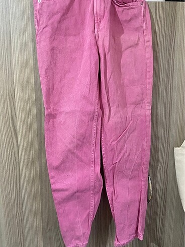 Bershka pembe kot