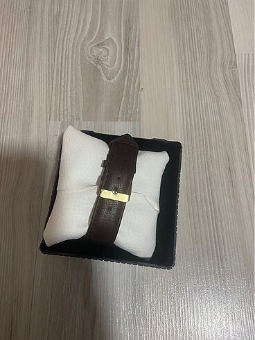 Beden kahverengi Renk Kol saati