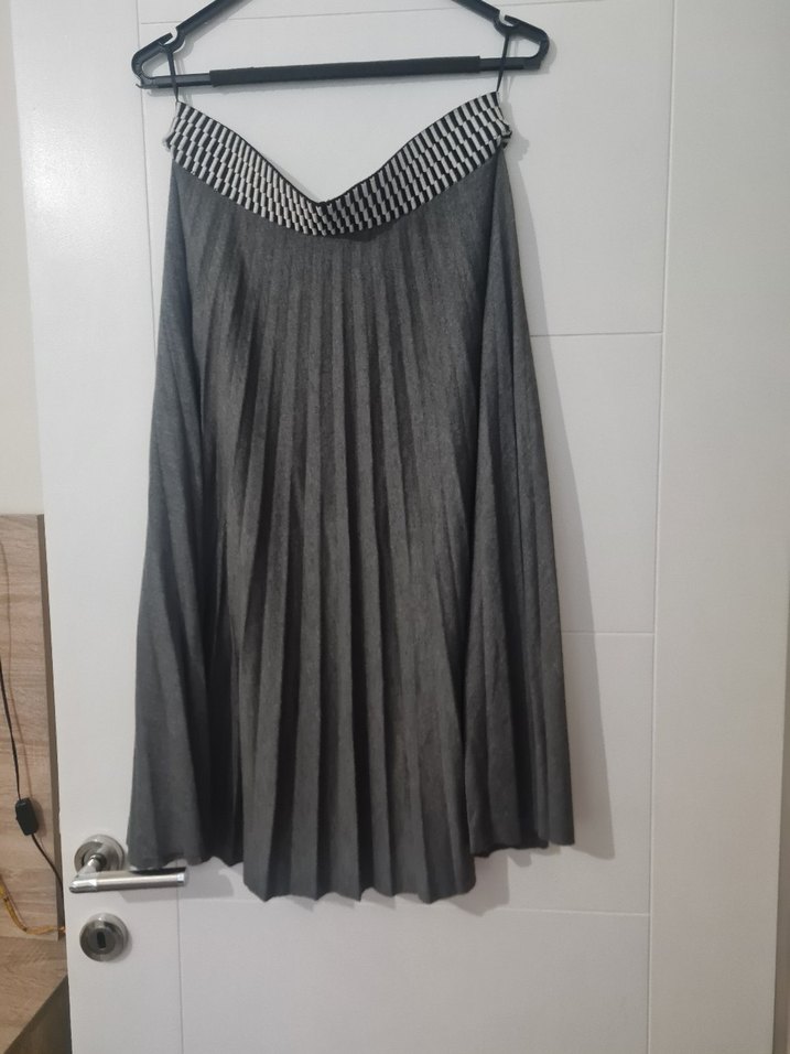 Gri Piliseli Diz Altı Kadın Etek - Görsel 2