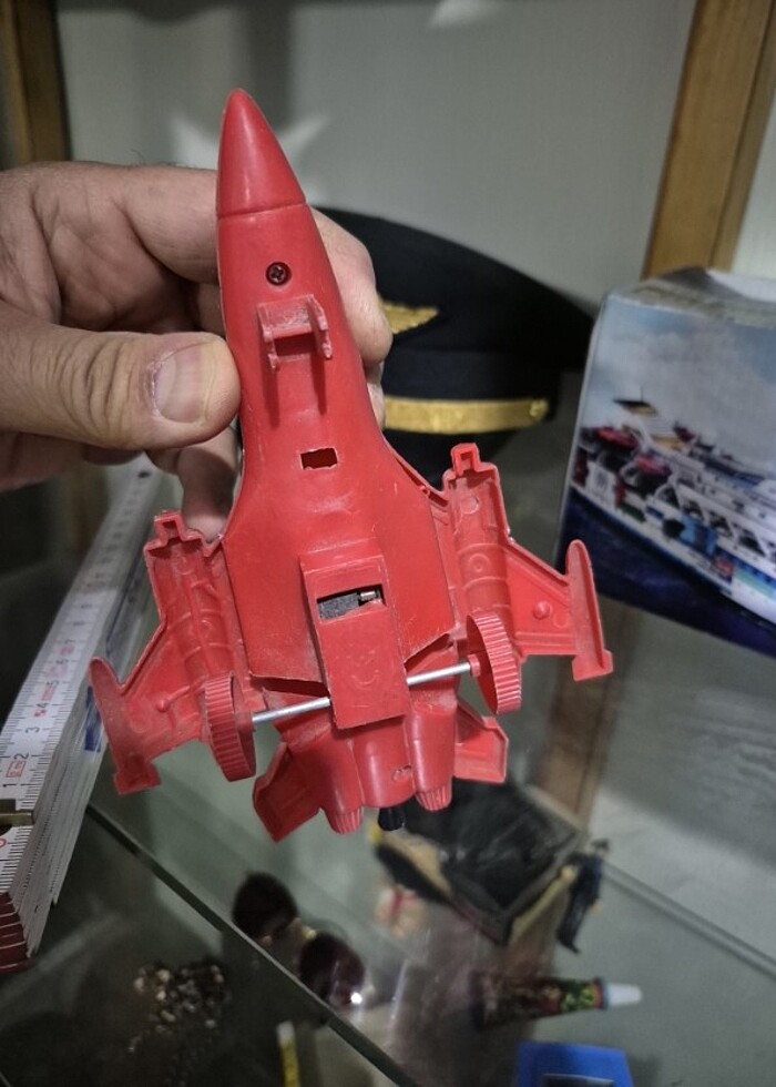 Oyuncak uçak  - Görsel 3