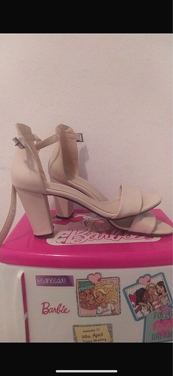 Topuklu ayakkabı - Görsel 2