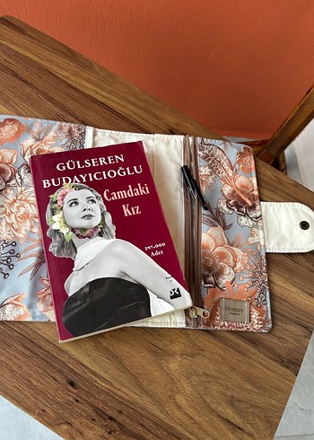 Fermuar Bölmeli Çiçek Desenli Kitap Kılıfı - Görsel 2
