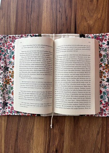 Fermuar Bölmeli Çiçek Desenli Kitap Kılıfı - Görsel 2