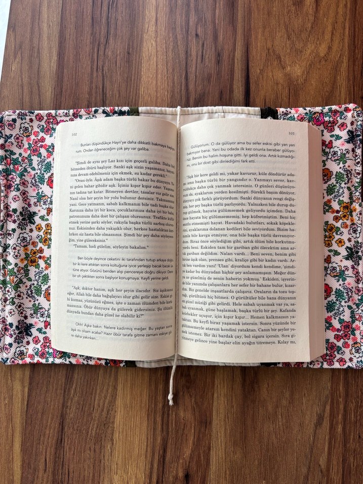 Fermuar Bölmeli Çiçek Desenli Kitap Kılıfı - Görsel 2
