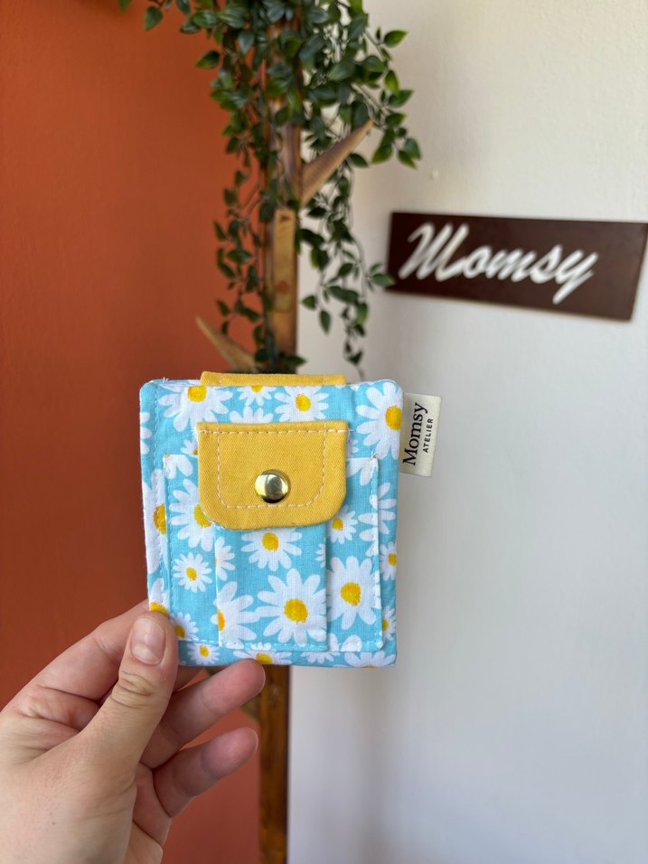 Sarı Düğmeli Çiçek Desenli Kadın Cüzdanı - Görsel 4