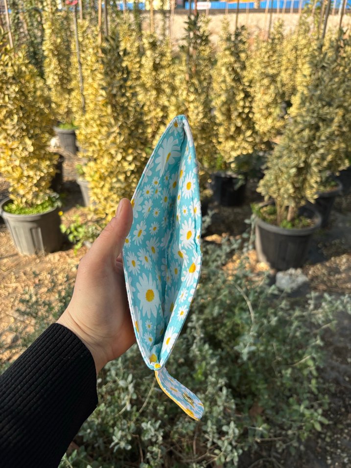 Sarı Düğmeli Çiçek Desenli Kadın Cüzdanı - Görsel 3