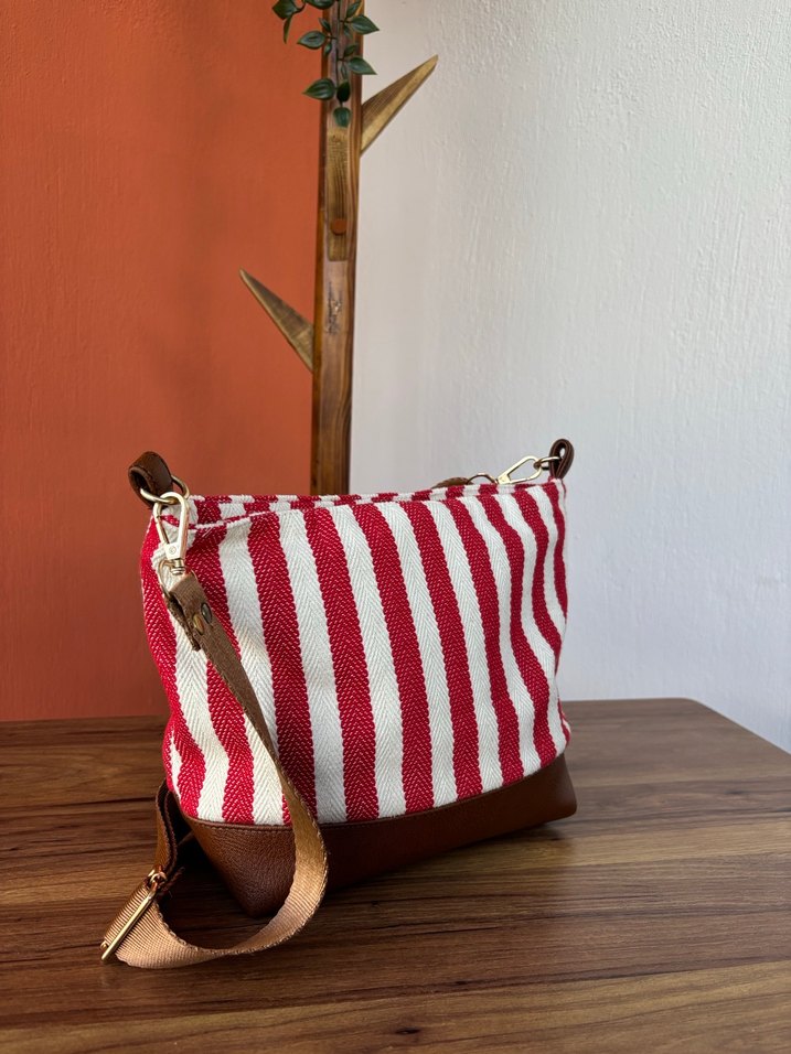 Kırmızı Çizgili Bohem Kadın Çantası - Görsel 2