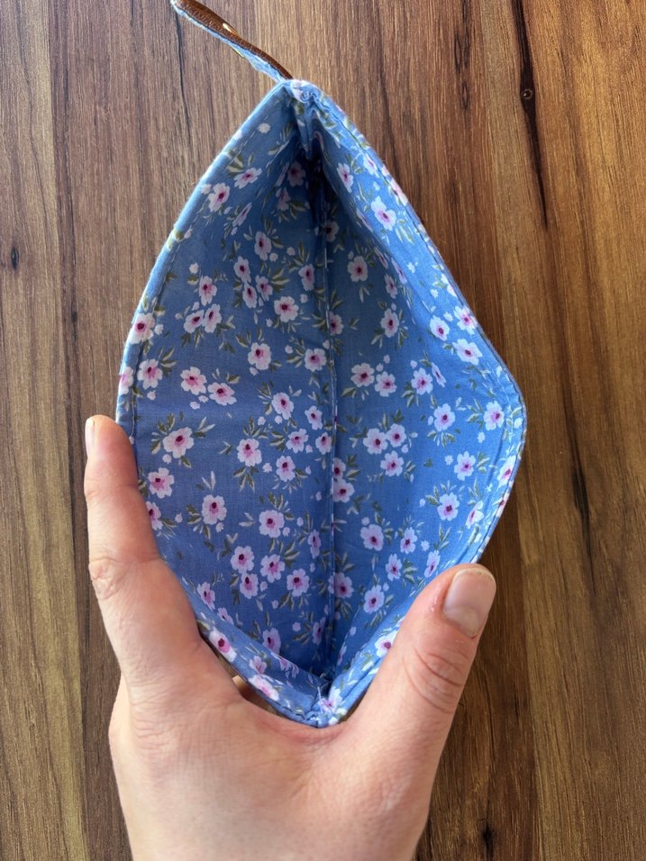 Mavi Çiçek Desenli Fermuarlı Kadın Cüzdanı - Görsel 4