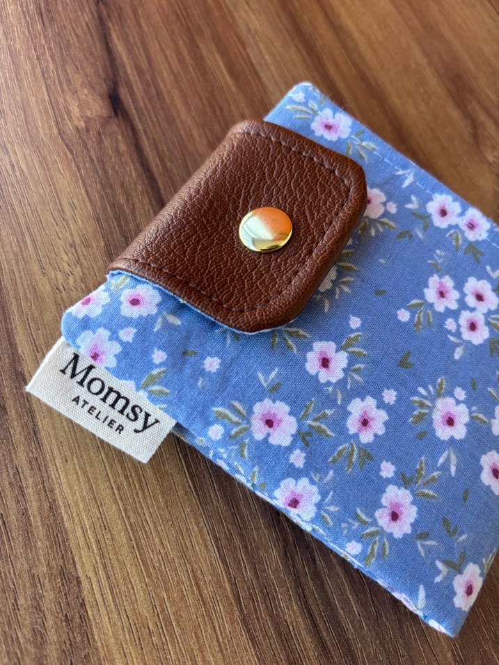 Mavi Çiçek Desenli Fermuarlı Kadın Cüzdanı - Görsel 5
