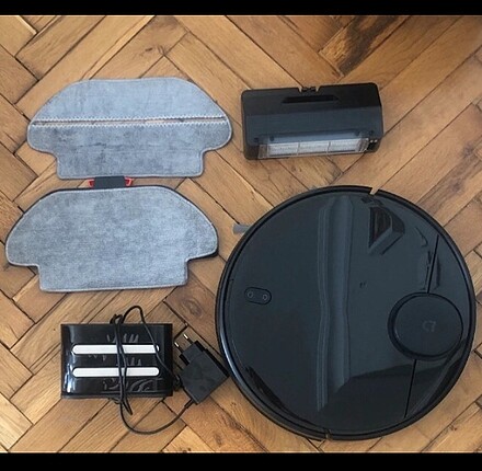 Xiaomi Mi Robot Vacuum Mop Pro Siyah Akıllı Robot Süpürge