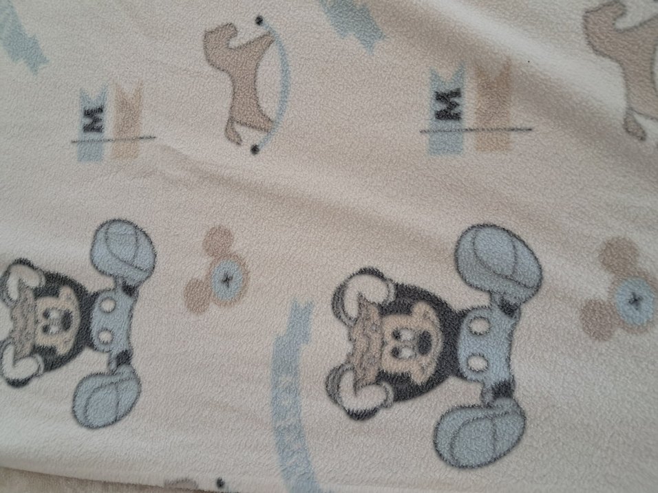 Beyaz Baskılı Çocuk Battaniyesi - Görsel 2