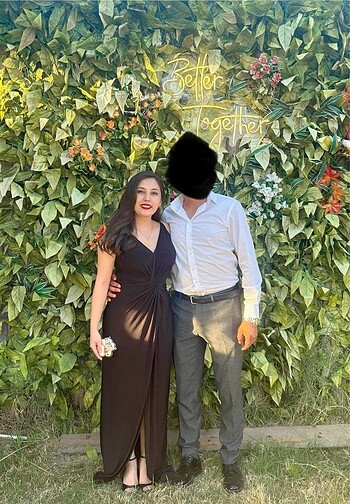 Siyah yırtmaçlı abiye