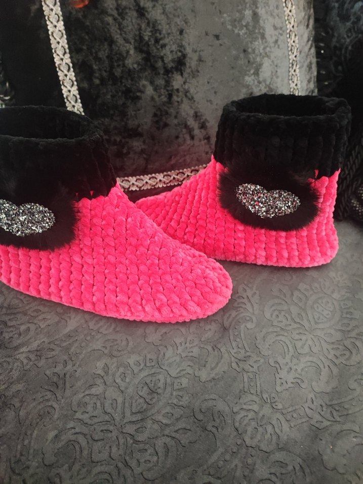 Kadife ipten ev botu - Görsel 2