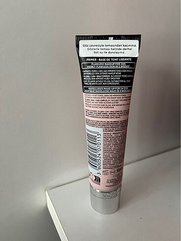 Loreal Paris Loreal Prime Lab gözenek küçültücü pürüzsüzleştirici makyaj bazı
