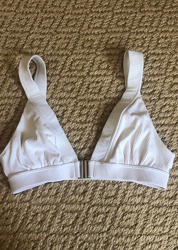 Oysho bikini üstü yeni