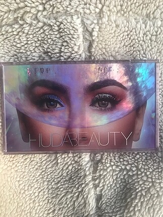 Huda Beauty palet