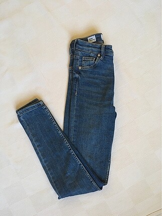 Jean Bershka