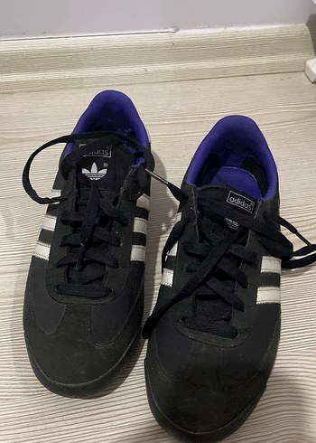 Mor Detaylı Adidas Kadın Spor Ayakkabı