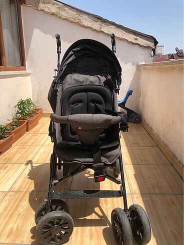 Baston bebek arabası