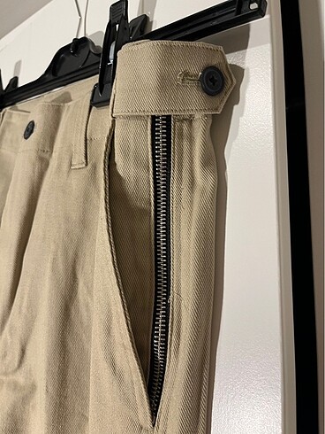 Zara Zara bej rengi erkek pantolonu